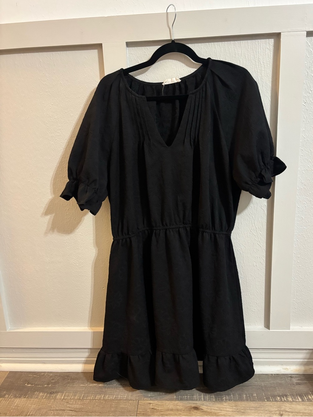 Women's Black V-Neck Ruffle Mini Dress - Picture 3 of 4